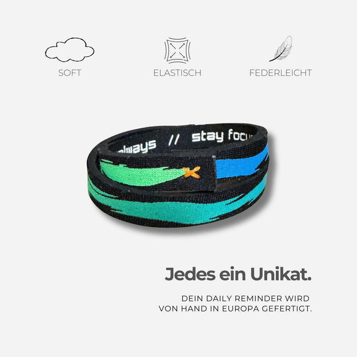 Zeigt das Armband Water Splash von Calways.